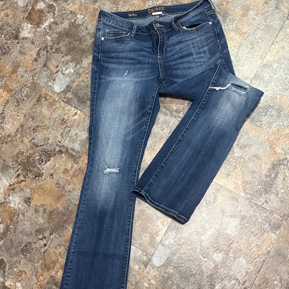 Decree distressed women’s Slim boot Jeans - 
Size 11